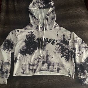 Tye dye sweatshirt crop NWOT